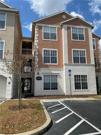 $1,775 | 12861 Madison Pointe Circle, Unit 207, Orlando, FL 32821