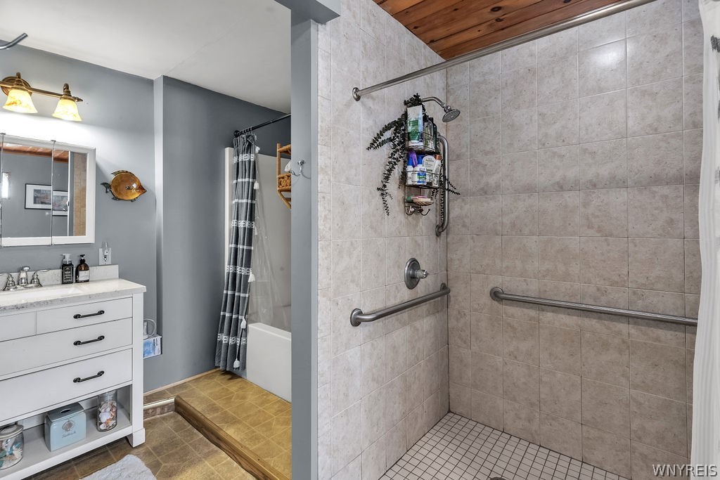 8064 State Road Colden, NY 14033 - Photo 25 of 50 Full bath