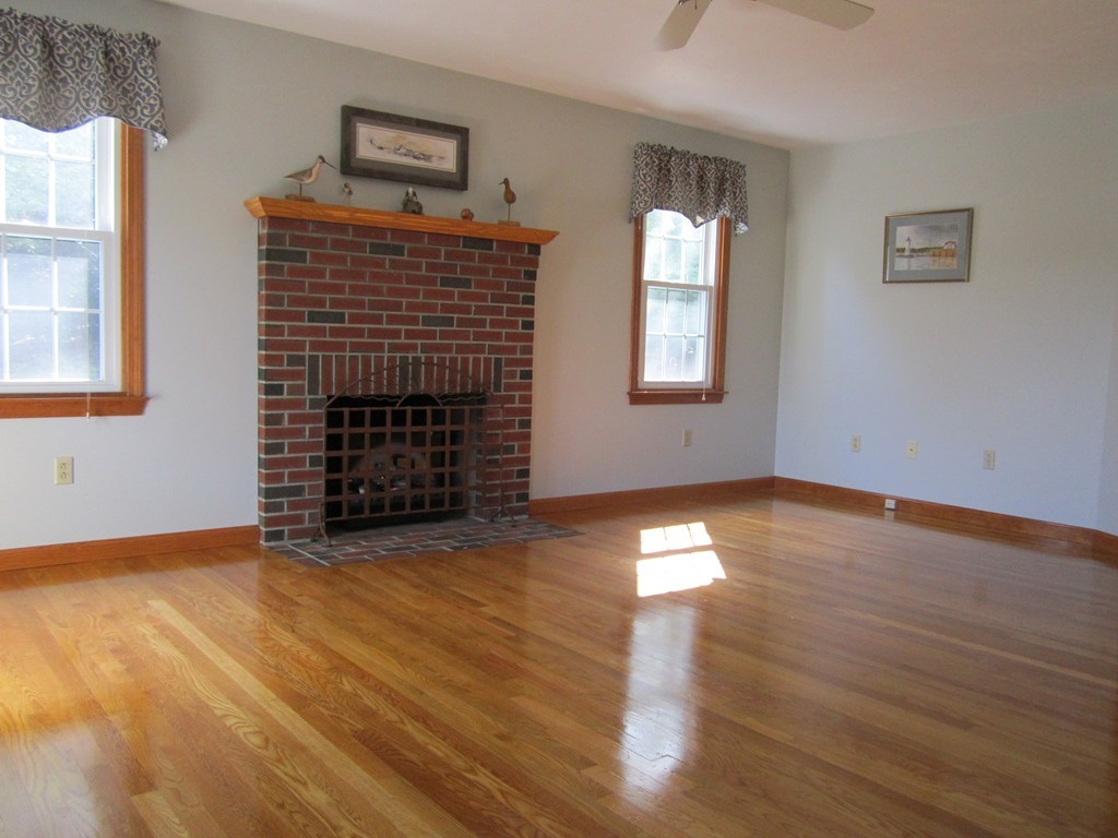 3 Proprietors Place Rutland, MA 01543 - Photo 2 of 23