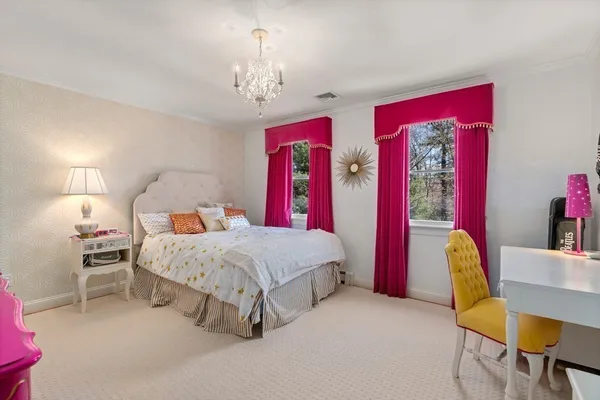 $10,000 | 1311 Central Avenue, Needham, MA 02492