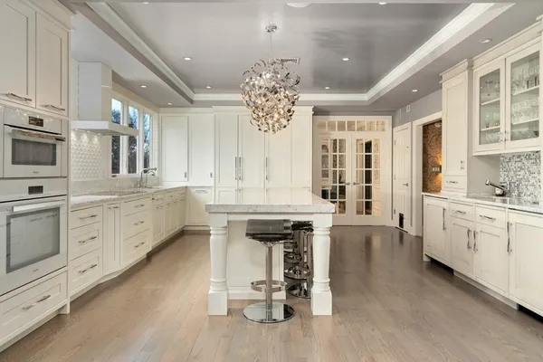 $10,000 | 1311 Central Avenue, Needham, MA 02492