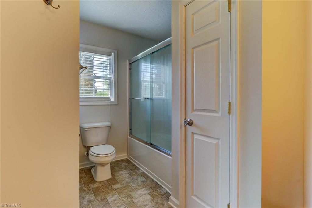 140 Slaydon Road Eden, NC 27288 - Photo 14 of 30 Master bath