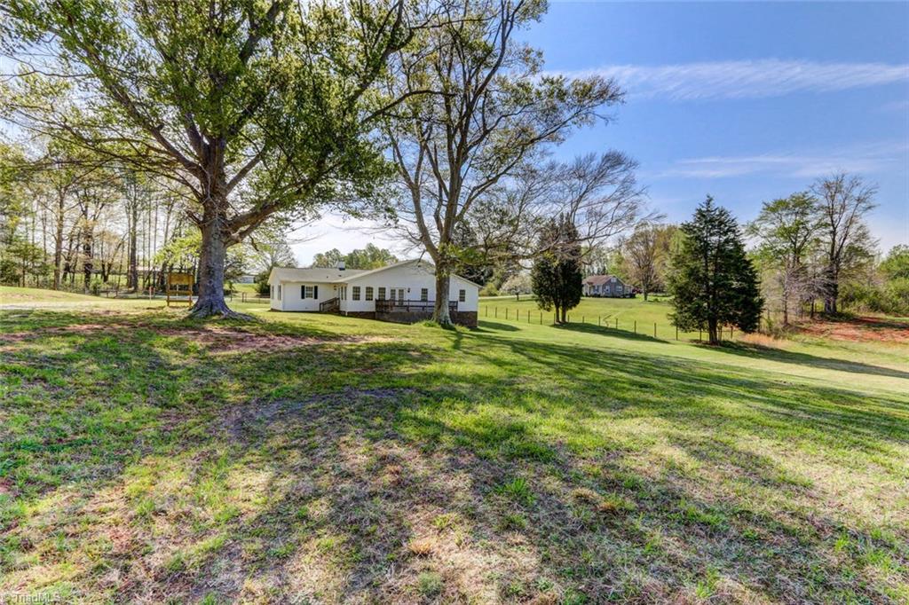 140 Slaydon Road Eden, NC 27288 - Photo 29 of 30 side yard
