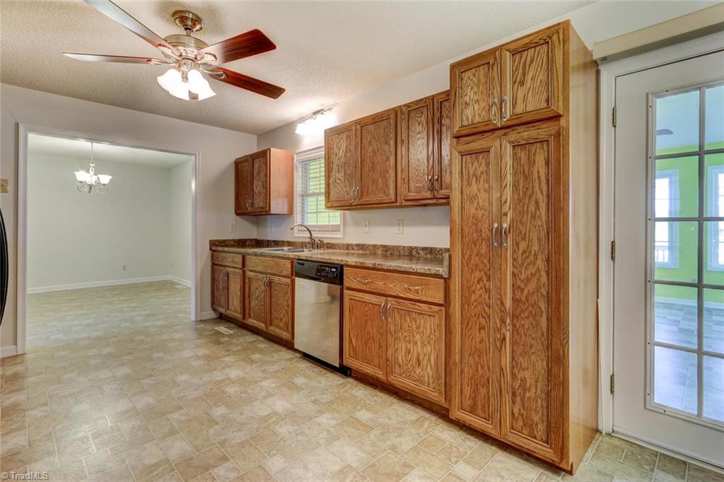 140 Slaydon Road Eden, NC 27288 - Photo 7 of 30 Kitchen