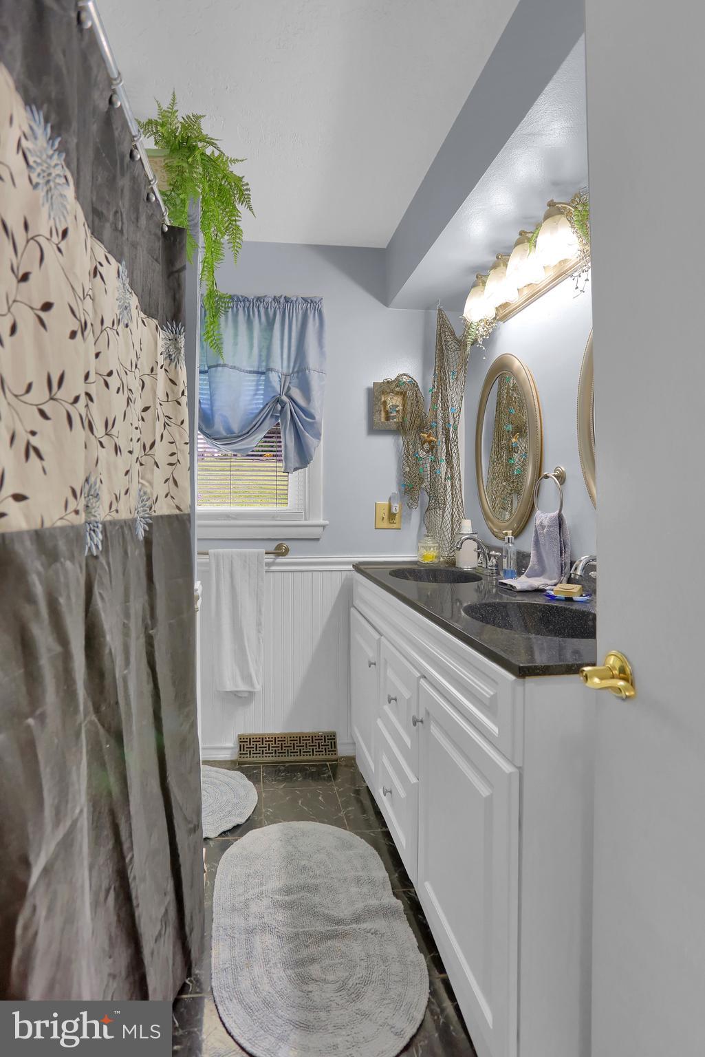 710 Hillcrest Road York, PA 17403 - Photo 19 of 33 Gallery Image 19