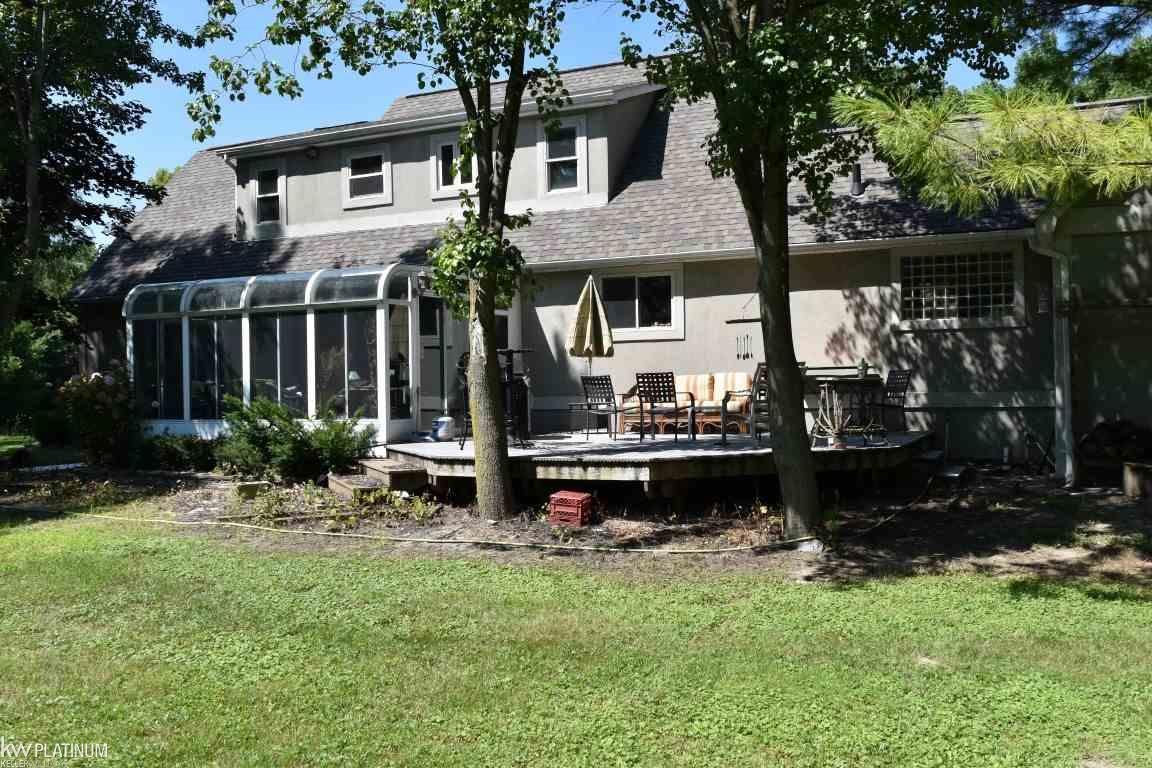 8860 Big Hand Road Columbus, MI 48063 - Photo 23 of 79 31326950-23.JPG