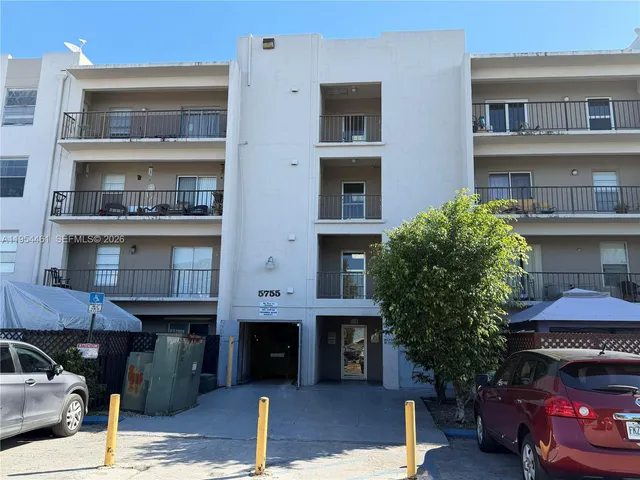 $229,900 | 5755 West 20th Avenue, Unit 308, Hialeah, FL 33012
