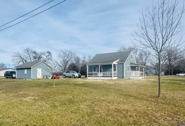 $99,900 | 1202 North 13th Street, Osage City, KS 66523