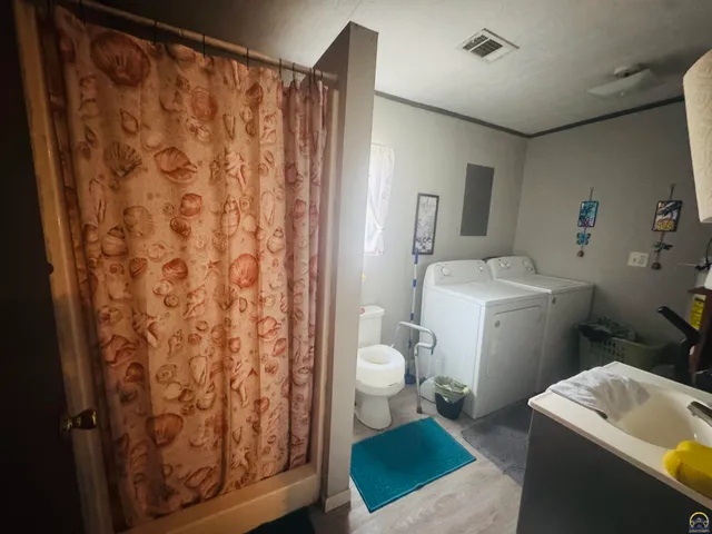 $99,900 | 1202 North 13th Street, Osage City, KS 66523