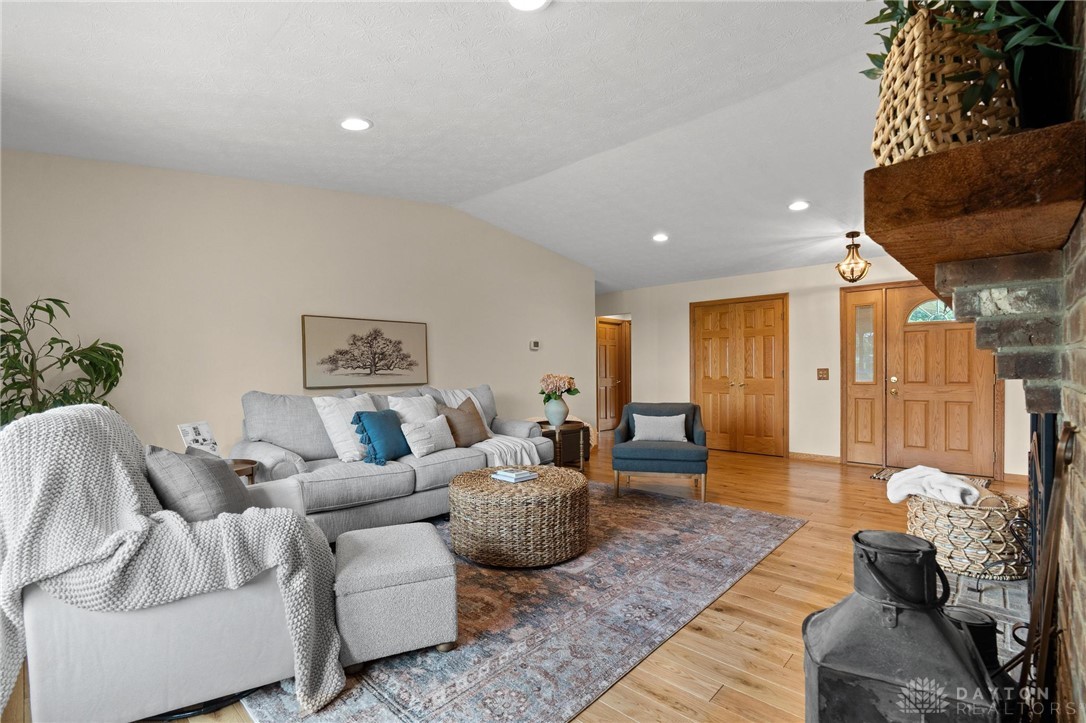1569 Kirby Road Lebanon, OH 45036 - Photo 10 of 48