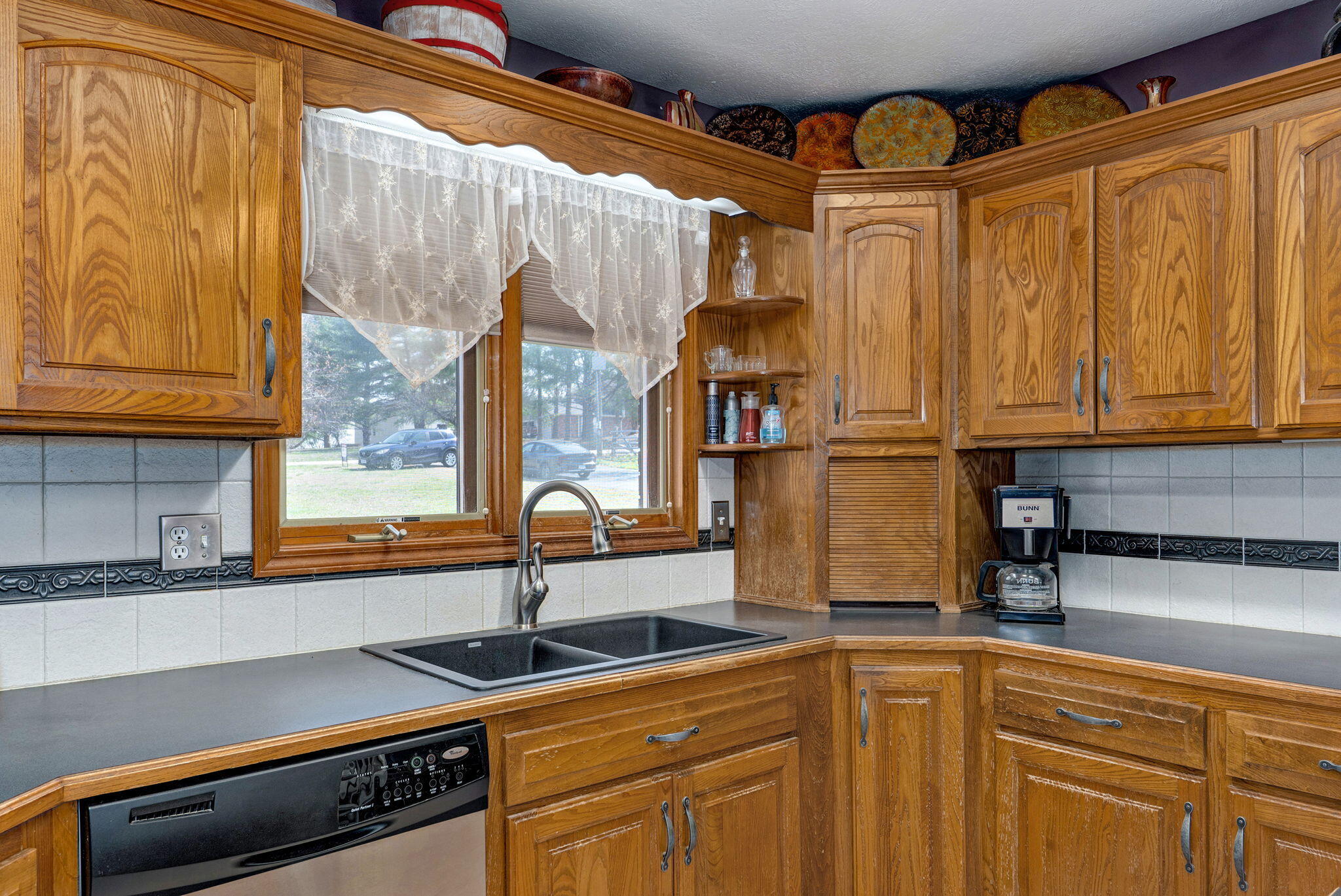 4304 N Willow Rd-3