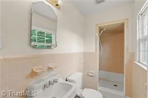 $1,700 | 4810 Holders Road, Greensboro, NC 27405