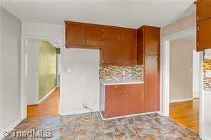 4810 Holders Road Greensboro, NC 27405 - Photo 5 of 21