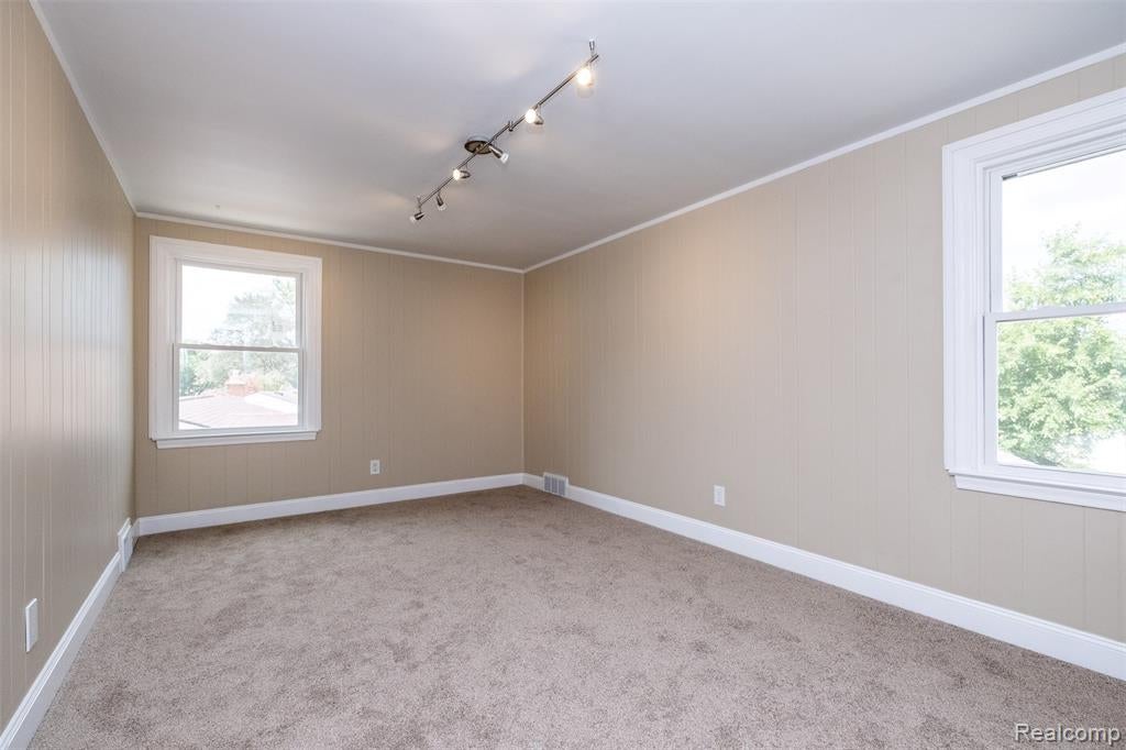 18259 Spring Court South Fraser, MI 48026 - Photo 28 of 51 Gallery Image 28