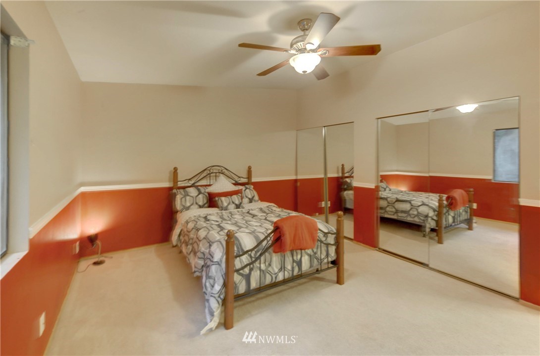2416 198th Place Southeast Bothell, WA 98012 - Photo 2 of 17 Gallery Image 2