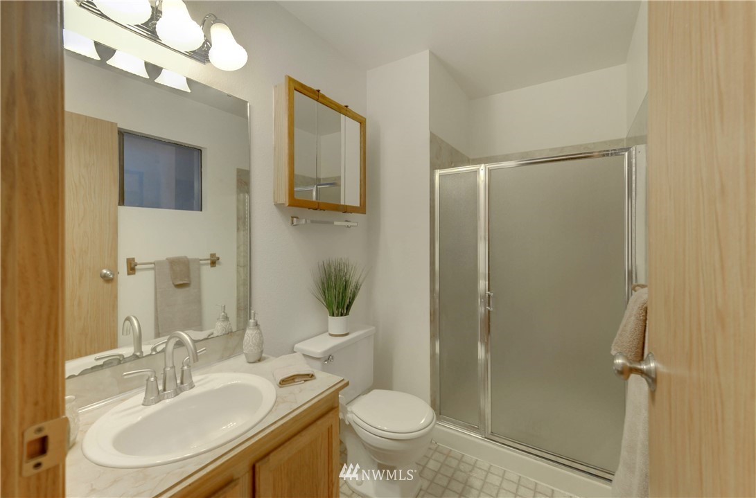 2416 198th Place Southeast Bothell, WA 98012 - Photo 3 of 17 Gallery Image 3