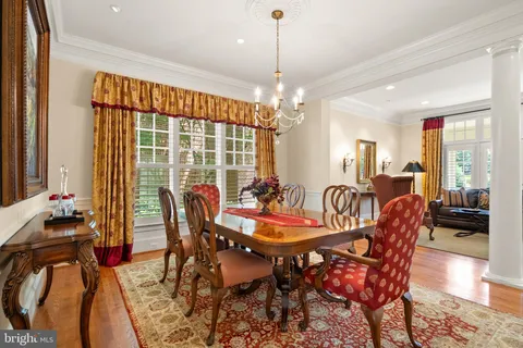 $2,400,000 | 7212 Farm Meadow Court, McLean, VA 22101