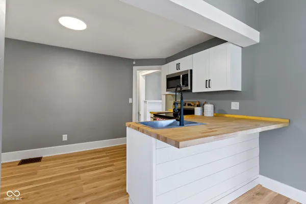 $399,999 | 3960 North Illinois Street, Indianapolis, IN 46208
