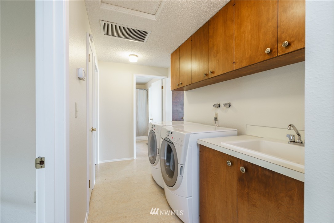 5161 Guemes Island Road Anacortes, WA 98221 - Photo 12 of 16 Gallery Image 12