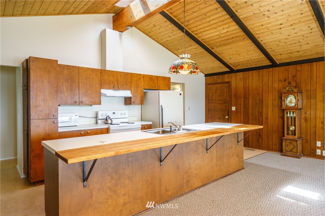 5161 Guemes Island Road Anacortes, WA 98221 - Photo 10 of 16 Gallery Image 10