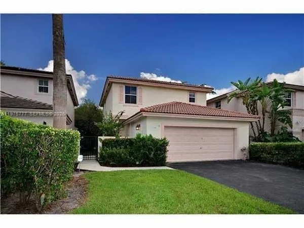 $3,200 | 7506 Northwest 3rd Court, Plantation, FL 33317