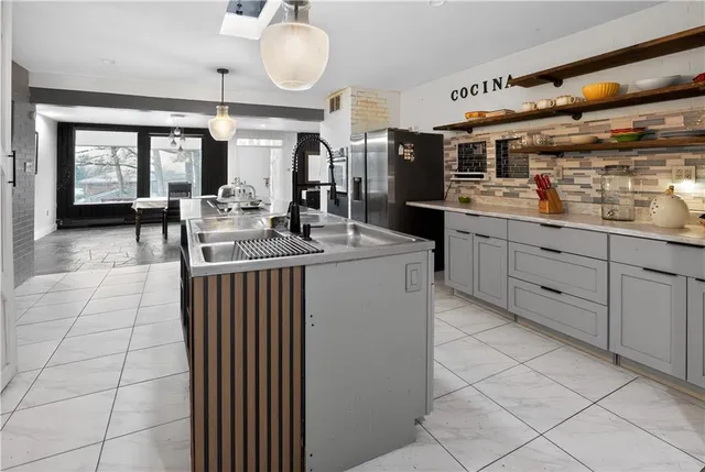 $279,900 | 290 Maple Drive, Greensburg, PA 15601