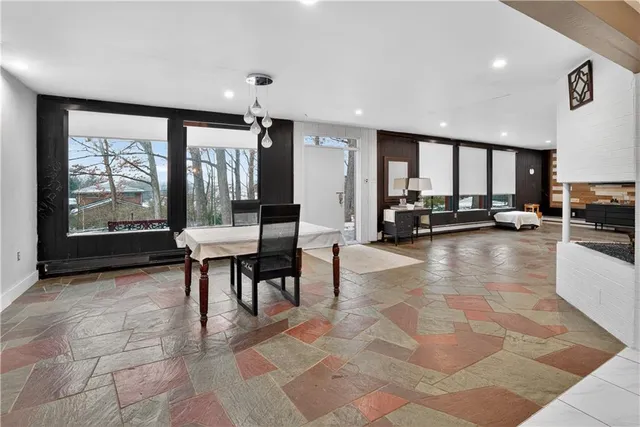 $279,900 | 290 Maple Drive, Greensburg, PA 15601