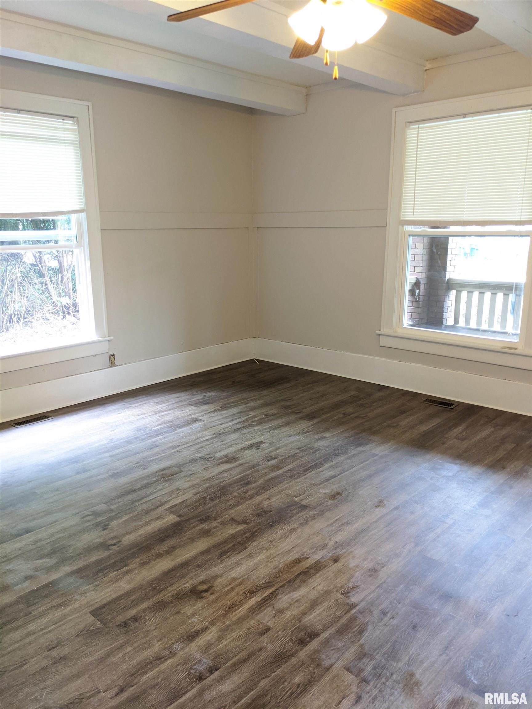 405 West Murray Street Macomb, IL 61455 - Photo 10 of 24