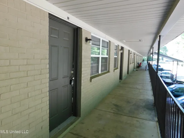 $1,095 | 6795 Blocker Street, Unit 16, Olive Branch, MS 38654
