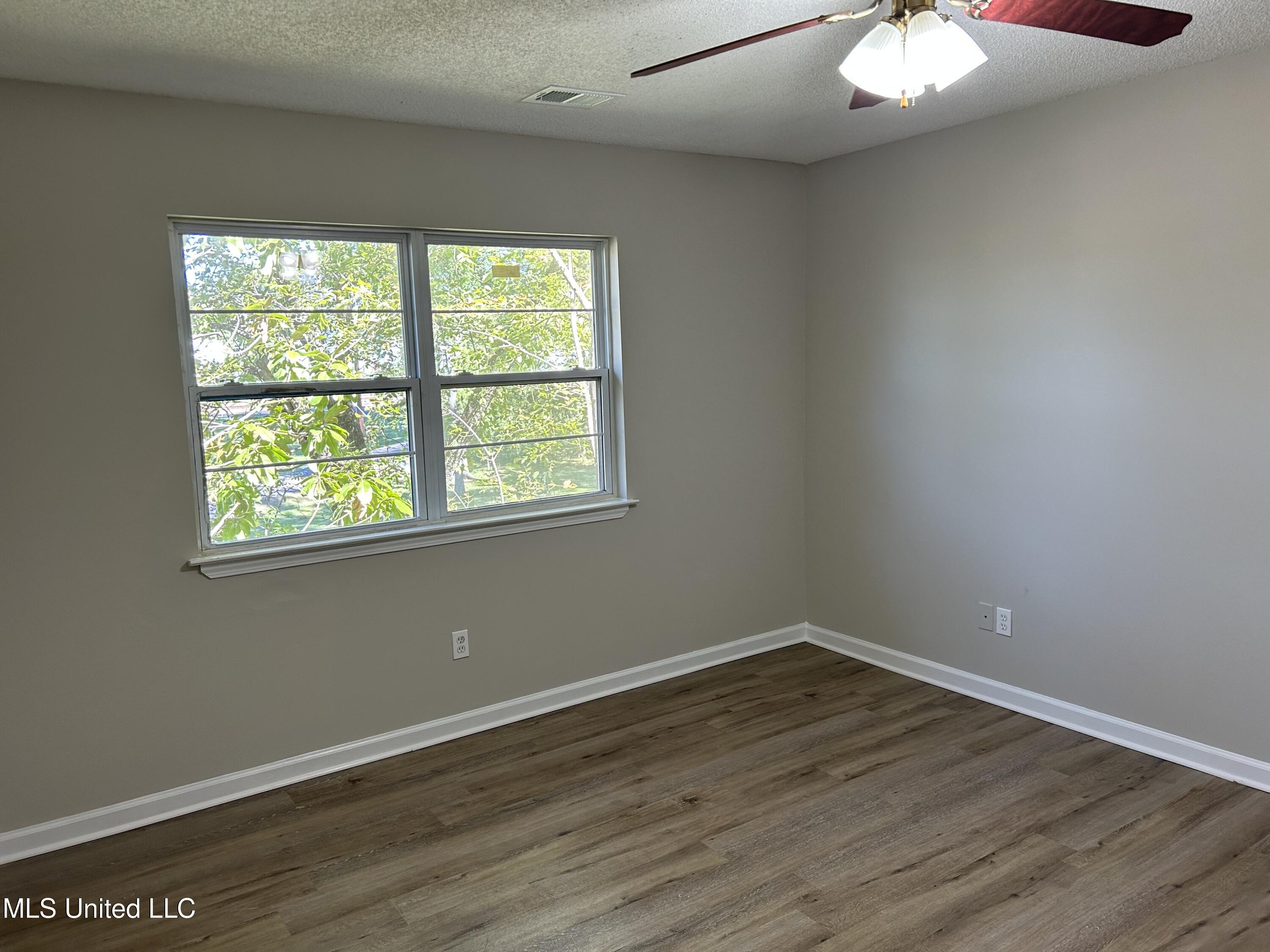 6795 Blocker Street, Unit 16 Olive Branch, MS 38654 - Photo 12 of 13 Photo Oct 15 2025, 1 43 05 PM