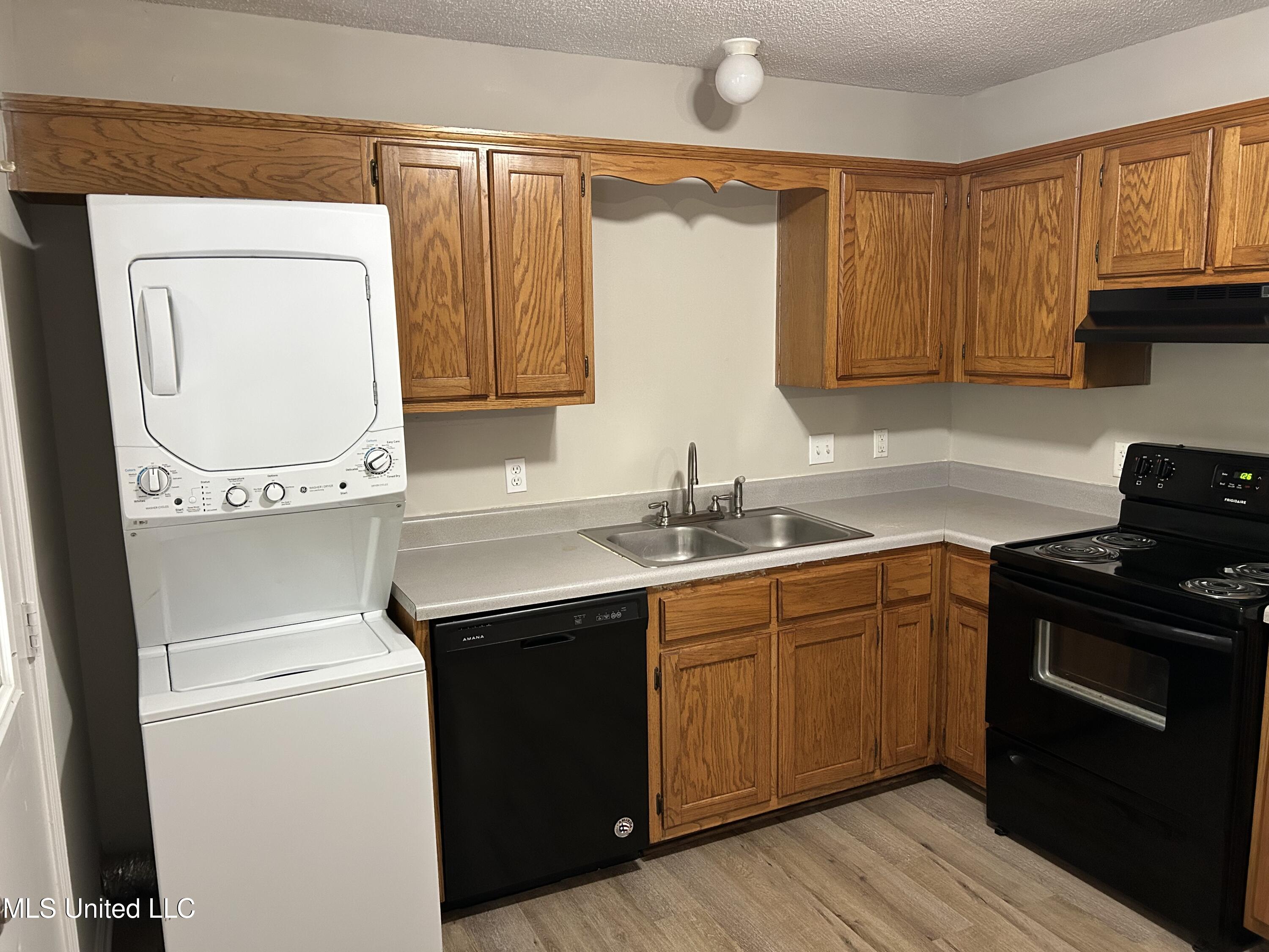 6795 Blocker Street, Unit 16 Olive Branch, MS 38654 - Photo 3 of 13 Photo Oct 15 2025, 1 42 05 PM