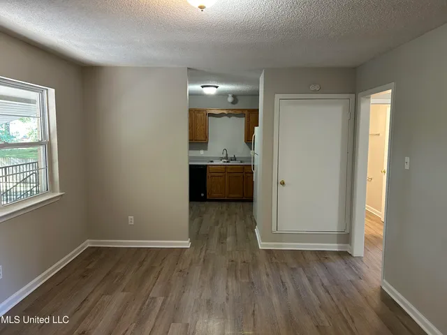 $1,095 | 6795 Blocker Street, Unit 16, Olive Branch, MS 38654