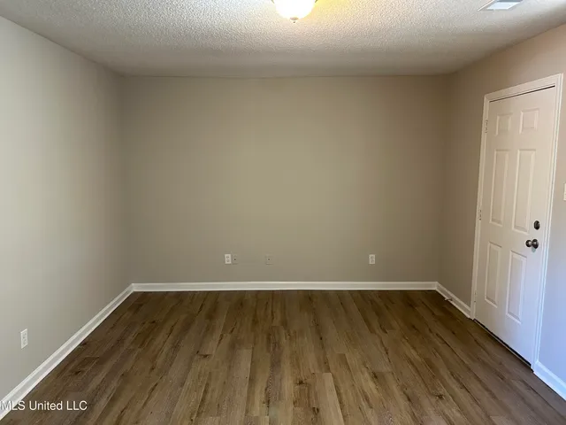 $1,095 | 6795 Blocker Street, Unit 16, Olive Branch, MS 38654