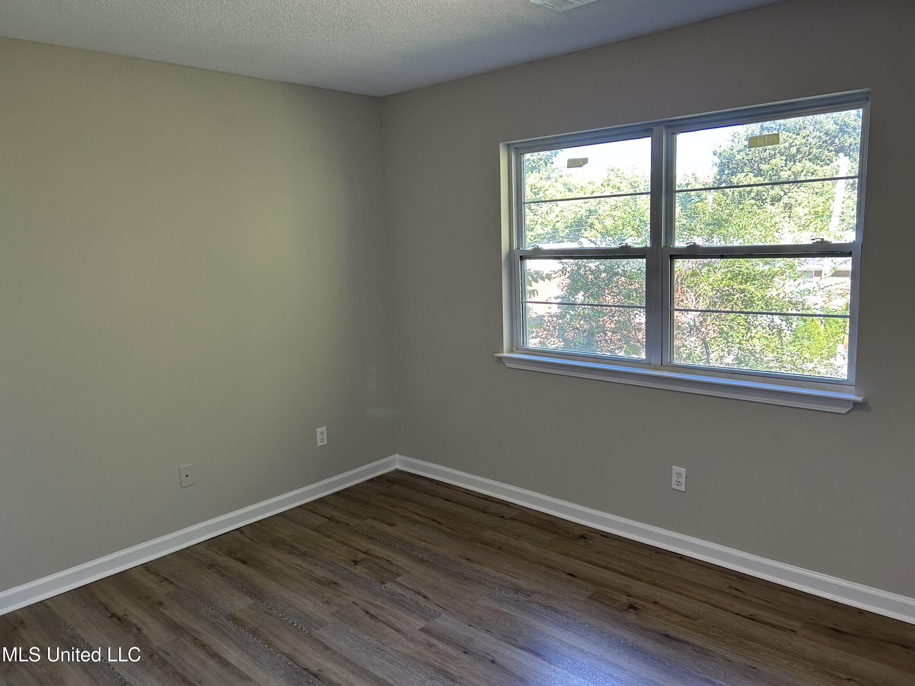 6795 Blocker Street, Unit 16 Olive Branch, MS 38654 - Photo 10 of 13 Photo Oct 15 2025, 1 42 46 PM