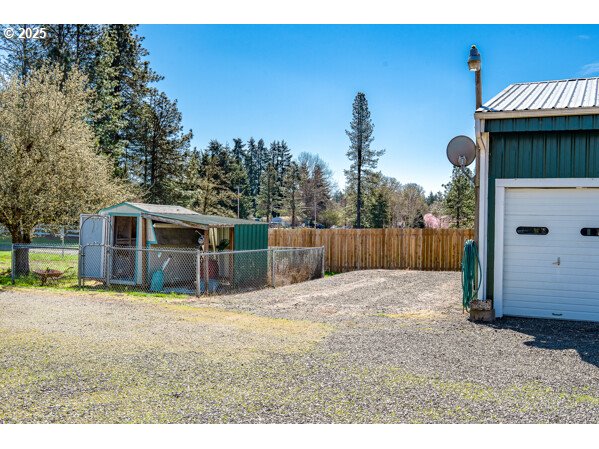 88196 Huston Road Veneta, OR 97487 - Photo 28 of 35 RV Parking