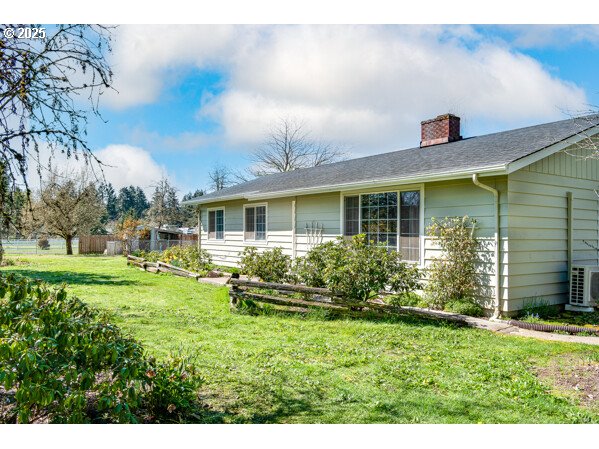 88196 Huston Road Veneta, OR 97487 - Photo 3 of 35 Gallery Image 3