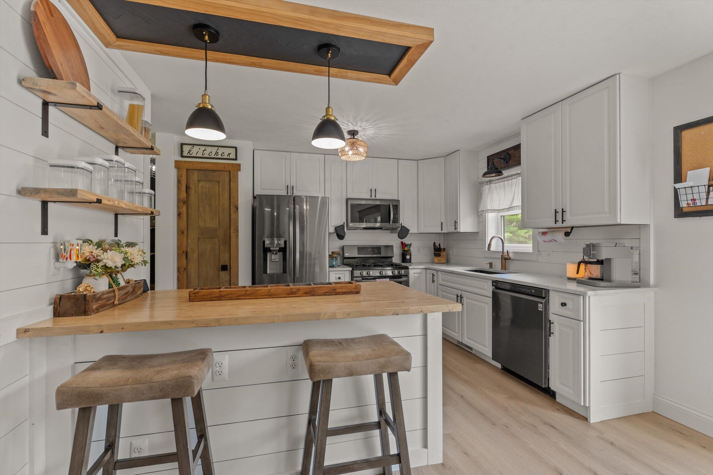 13431 Gleason Road Three Rivers, MI 49093 - Photo 4 of 54 11-a-15