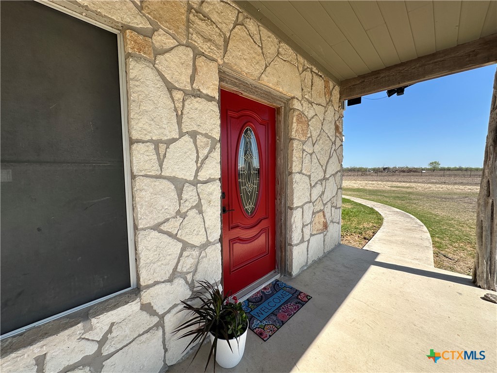 4355 South E River Road Martindale, TX 78655 - Photo 11 of 28 Inviting front door.