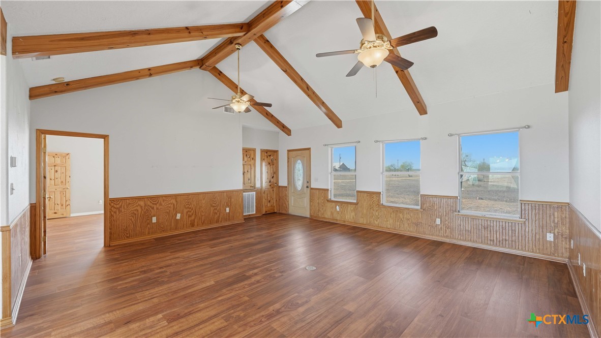 4355 South E River Road Martindale, TX 78655 - Photo 16 of 28 Living area