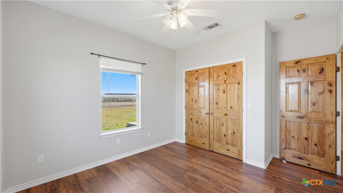 4355 South E River Road Martindale, TX 78655 - Photo 25 of 28 Guestroom 1
