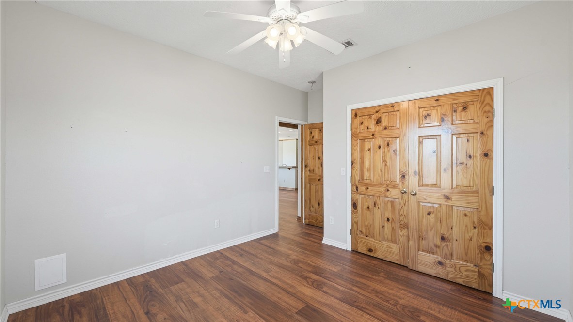 4355 South E River Road Martindale, TX 78655 - Photo 26 of 28 Guestroom 2