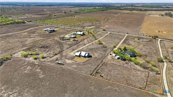$549,900 | 4355 South E River Road, Martindale, TX 78655