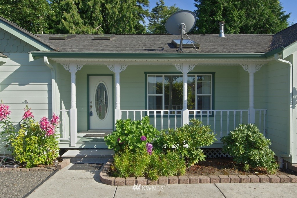 8208 Quinault Road Blaine, WA 98230 - Photo 2 of 25 Gallery Image 2