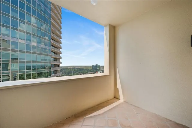 $4,300 | 3334 Peachtree Road Northeast, Unit 1902, Atlanta, GA 30326