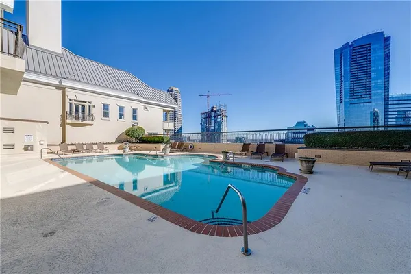 a view of a livingroom and dining room