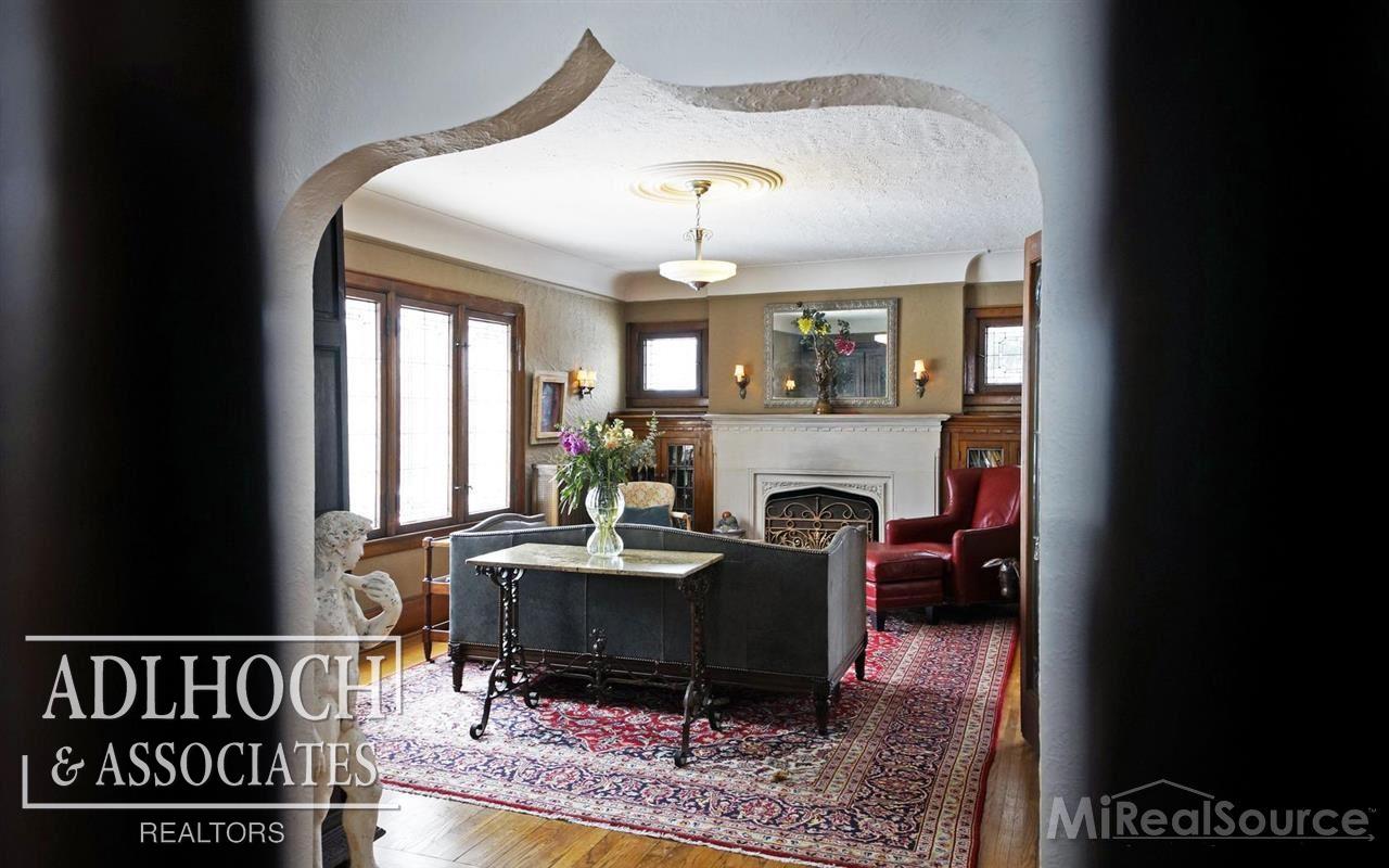 1430 Buckingham Road Grosse Pointe Park, MI 48230 - Photo 2 of 23