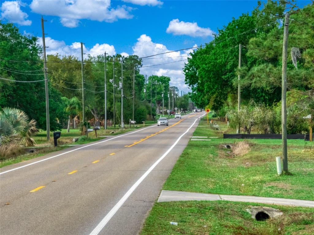 4814 Lakewood Road Sebring, FL 33875 - Photo 6 of 17 a view of a park
