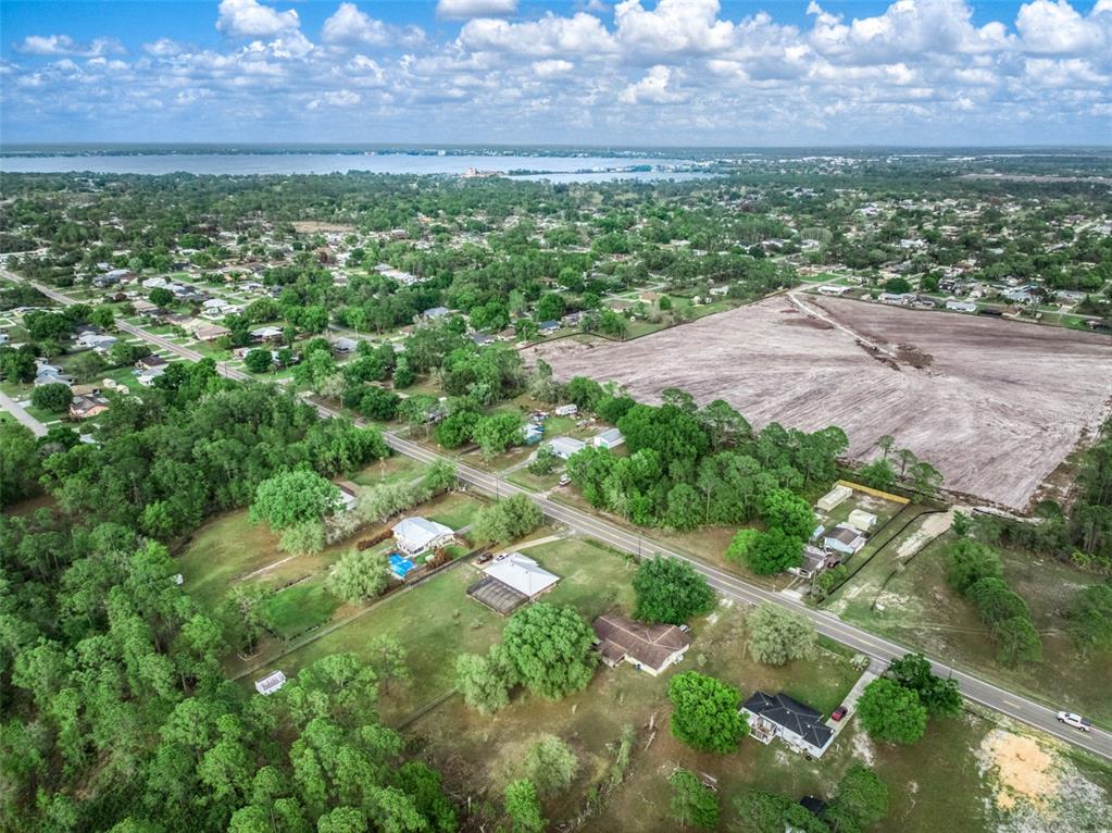 4814 Lakewood Road Sebring, FL 33875 - Photo 10 of 17 a view of a yard with an outdoor space