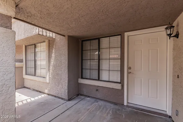 $1,695 | 1905 East University Drive, Unit 117, Tempe, AZ 85288