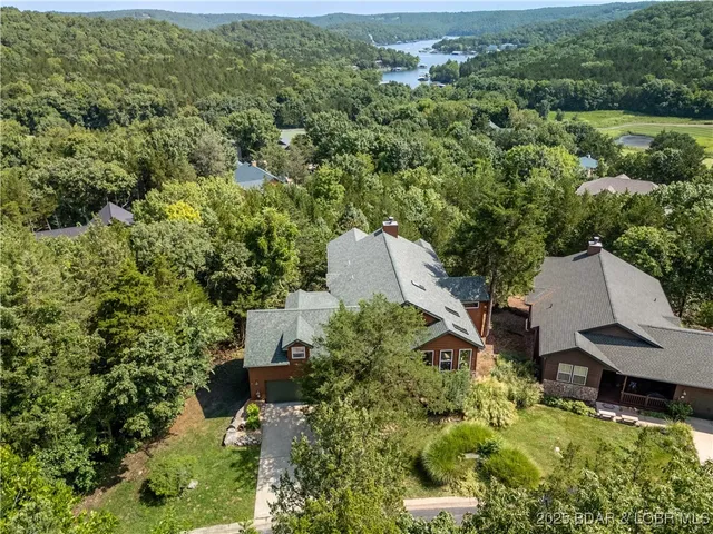 $525,000 | 216 Weiskopf Way, Camdenton, MO 65020